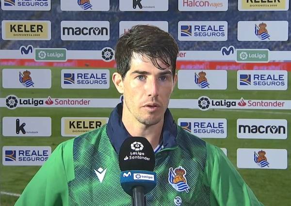 레알 소시에다드 수비수 아리츠 엘루스톤도