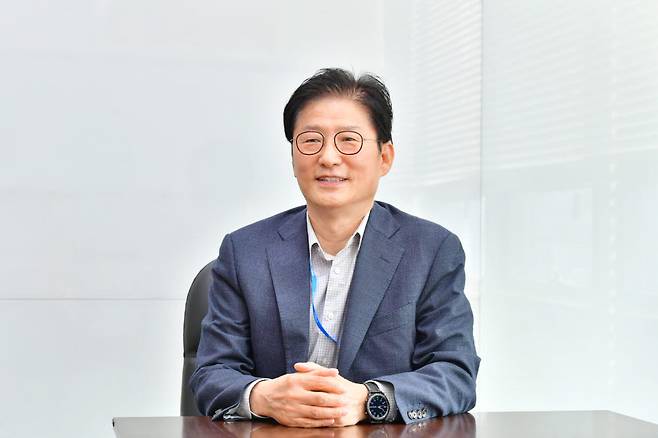 김갑산 이즈파크 대표