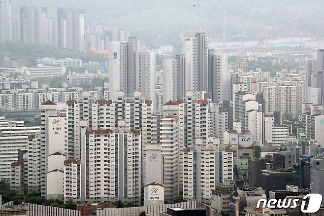 서울 시내 아파트 단지 모습. 2021.4.28/뉴스1 © News1 임세영 기자