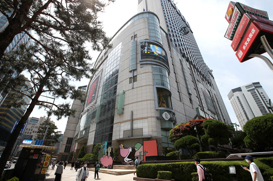 Lotte Department Store in central Seoul [JOONGANG PHOTO]