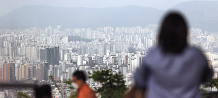 서울 남산공원에서 바라본 서울 모습. [연합]