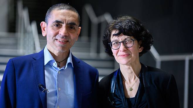 독일의 BioNTech 창업자 Ozlem Tureci and Ugur Sahin 부부 (사진=게티이미지코리아)