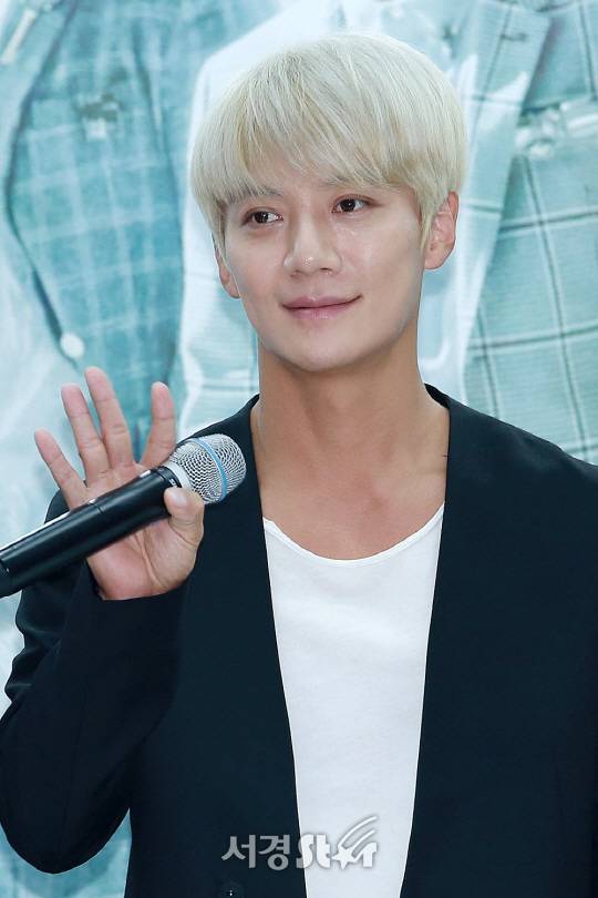 젝스키스 이재진 결혼 발표 