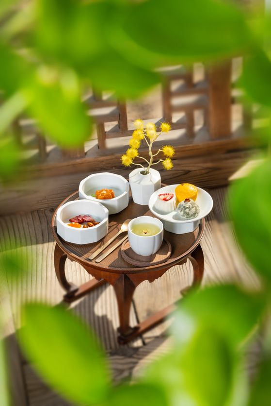 A traditional Korean dessert set is part of the Gohojae's spring promotion at the Korea House. [KOREA HOUSE]