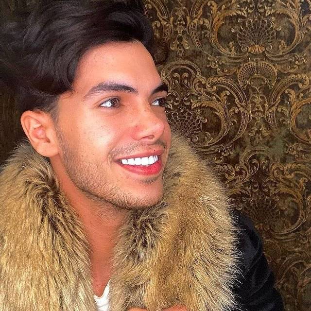 친척들에게 살해당한 알리레자 파젤리 몬파레드. (트위터 갈무리) © 뉴스1