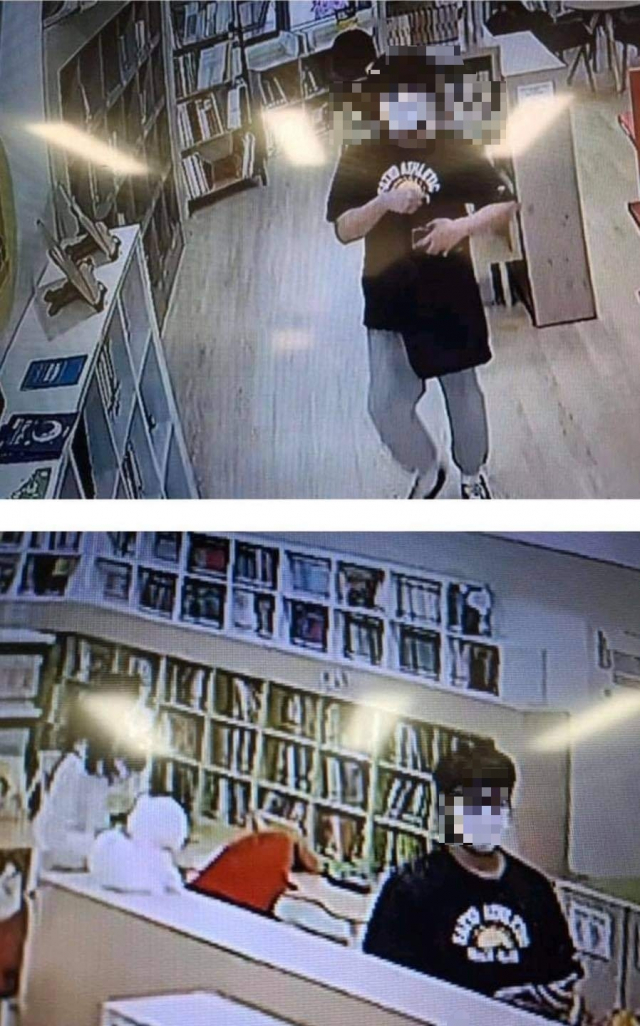 천안 한 도서관에서 한 남성 음란행위를 한 남성이 찍힌 cctv 영상 화면[사진=페이스북 캡쳐]