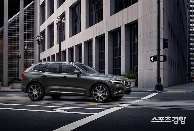 볼보자동차 XC60 B6 AWD 인스크립션