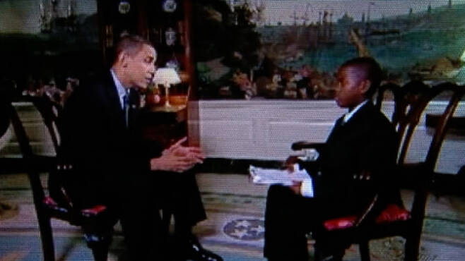 2009년 버락 오바마(왼쪽) 당시 미국 대통령과 인터뷰하는 데이먼 위버.(WPTV)