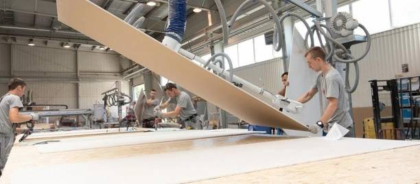 GS건설이 지난해 인수한 폴란드 목조 모듈러 업체 단우드의 목조주택 건설 공정. [사진=단우드 홈페이지]