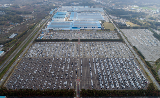 Hyundai Motor's Asan factory which was shut down last month due to semiconductor shortage. [YONHAP]