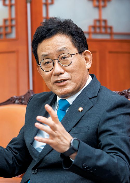 유기홍 국회교육위원장