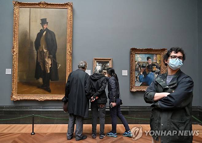 봉쇄 완화 후 영국 내셔널 갤러리 [AFP=연합뉴스]