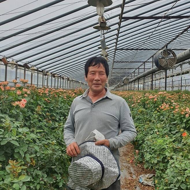 Kim Jong-hwa, 74, who owned and worked on a flower farm near Junam Village at the time, witnessed the Junam Village mass shooting in vivid detail. (Jung Dae-ha/The Hankyoreh)