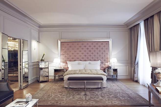출처: (사진 제공: Hôtel Royal Monceau Raffles Paris)