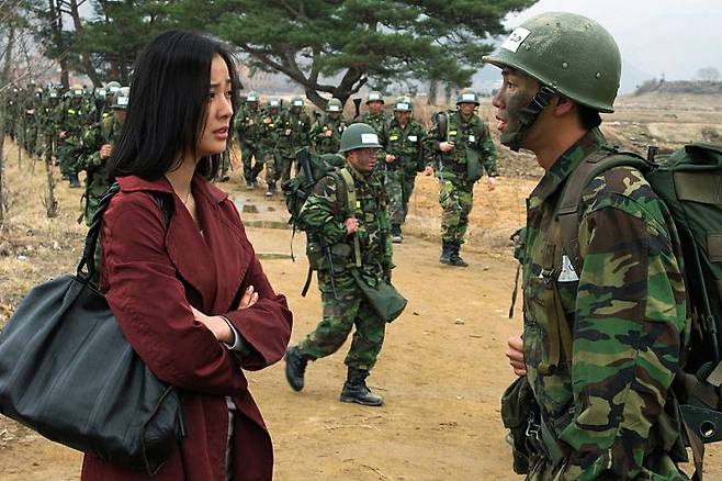 출처: 영화 '기다리다 미쳐'