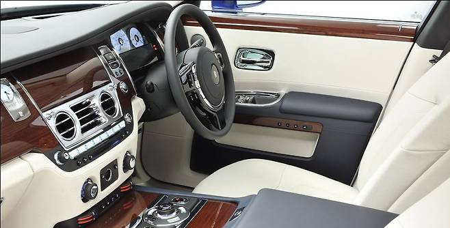 출처: 롤스로이스 홈페이지