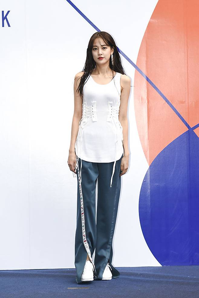 출처: 카이 17FW 컬렉션