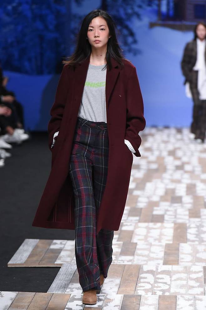 출처: 노앙 17FW