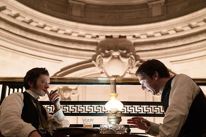 출처: 영화 <커런트 워> 사진 ⓒ (주)이수C&E