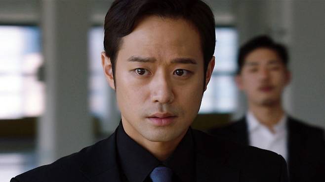 출처: 영화 <얼굴없는 보스> 사진 ⓒ (주)좋은 하늘