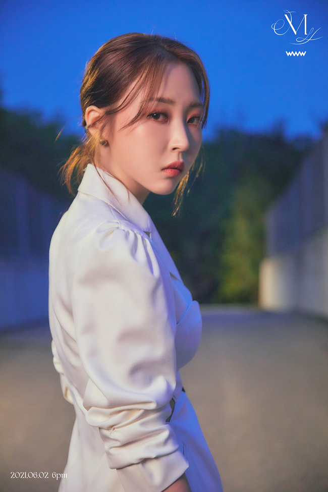 MAMAMOO has released a personal concept photo of the new Mini album WAW.MAMAMOO presented the Moonbyul concept photo of the new Mini album WAW to be released on June 2 through the official SNS on May 22.Moonbyul, who leaned next to the snowball in the public photo, is deeply thoughtful.In the mysterious atmosphere, the phrase everything we did together is like a wonderful drama amplifies the faint atmosphere.In another photo, Moonbyul stares at the camera with chic eyes and shows off his sophisticated charm. He is impressed by perfecting the concept between dreaming and fatality.As such, MAMAMOO shows off its charms, including neat and provocative Hwasa, elegant and alluring Sola, and Moonbyul, a dreamy and urban charm, and the expectation of fans is heightened in the concept photo of Wheein to be released later.MAMAMOOs new album WAW is the first chapter of the 2021 project Where Are We (WAW), and MAMAMOO opens summer concerts and documentaries sequentially, starting with the release of the album.