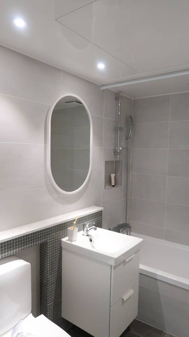 출처: <거울><세면대하부장><타일> 등 제품정보 모아보기(▲이미지클릭)