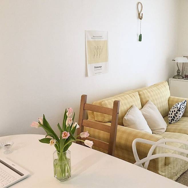 출처: <2인용소파><의자><화병> 등 제품정보 모아보기(▲이미지클릭)