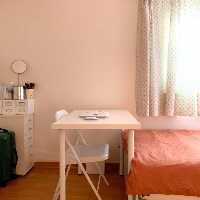 출처: <의자><이동식서랍장> 등 제품정보 모아보기(▲이미지클릭)