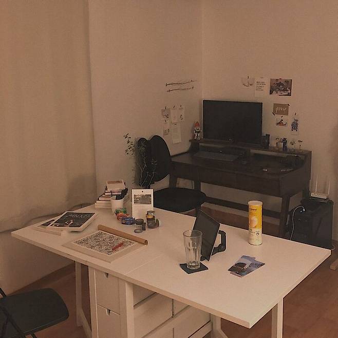 출처: <원목책상> 등 제품정보 모아보기(▲이미지클릭)