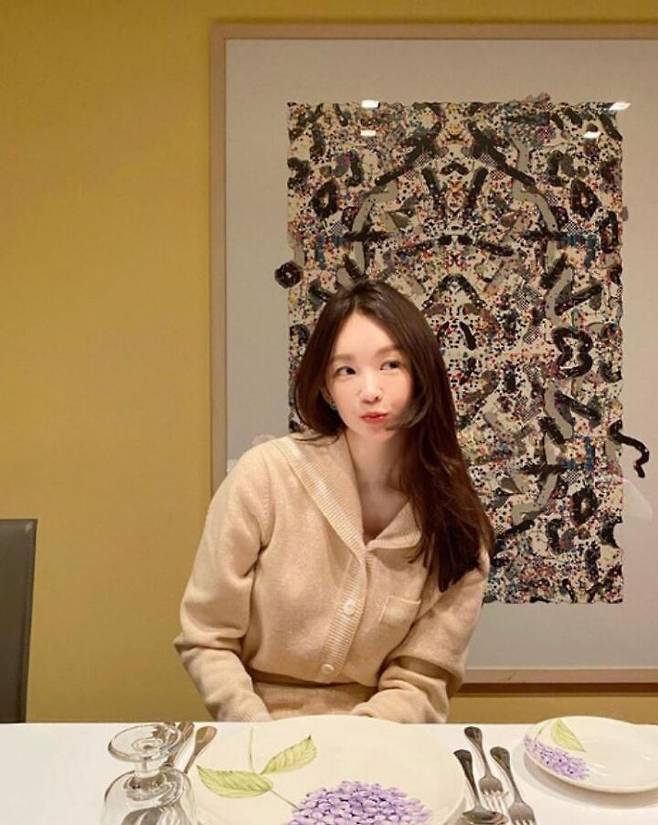 출처: 강민경 인스타그램