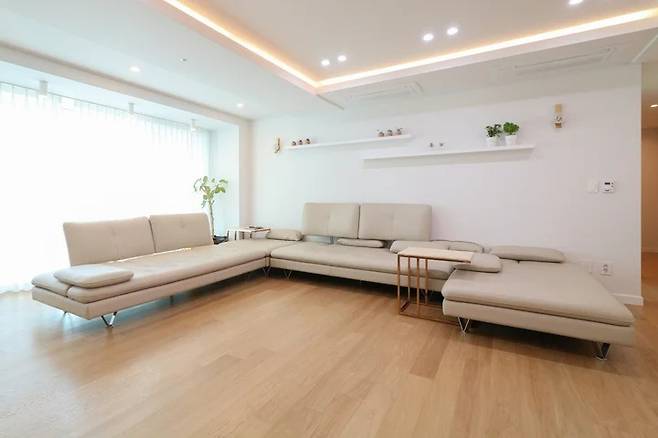 출처: <소파> 제품 정보 보러 가기 (▲이미지 클릭)