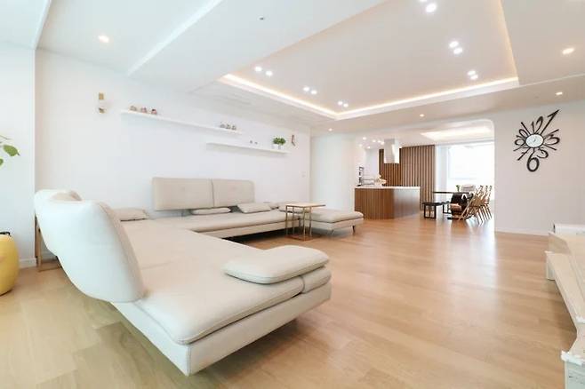 출처: <소파> 제품 정보 보러 가기 (▲이미지 클릭)