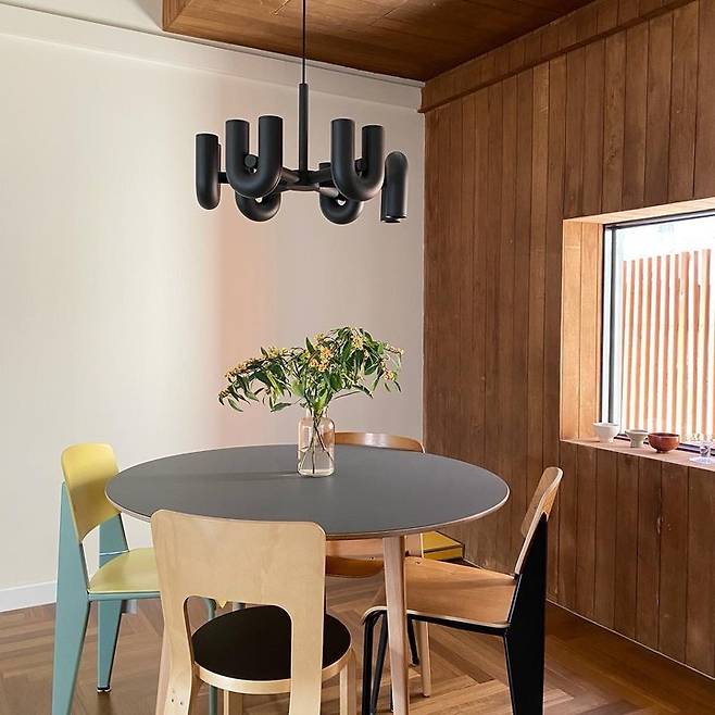 출처: <의자> 제품 정보 보러 가기 (▲이미지 클릭)