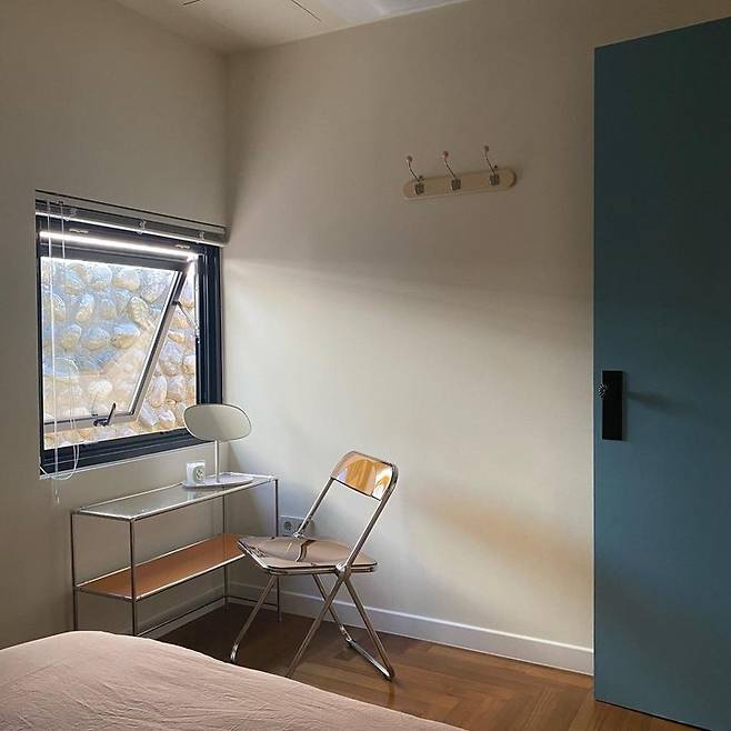 출처: <거울> 제품 정보 보러 가기 (▲이미지 클릭)