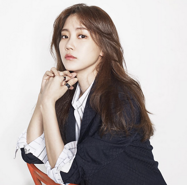 출처: 신현빈 인스타그램