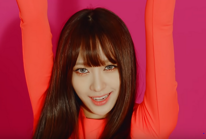 출처: EXID <위아래> MV