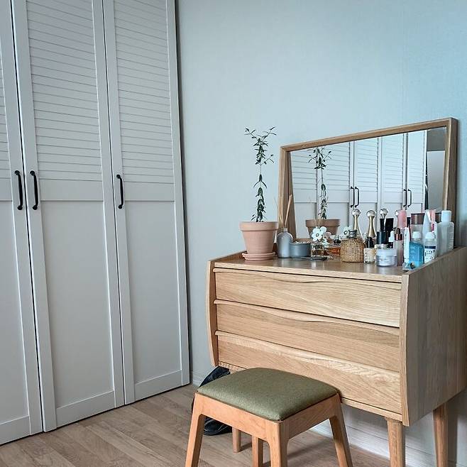 출처: <화장대><스툴><붙박이장> 등 제품정보 모아보기(▲이미지클릭)