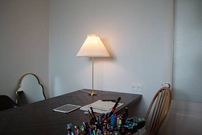 출처: <헤링본식탁><조명> 등 제품정보 모아보기(▲이미지클릭)