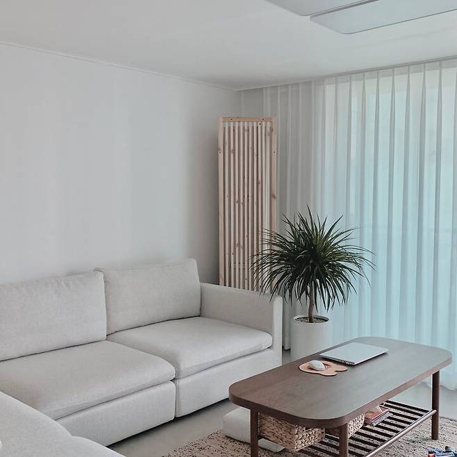 출처: <테이블><러그> 등 제품정보 모아보기(▲이미지클릭)