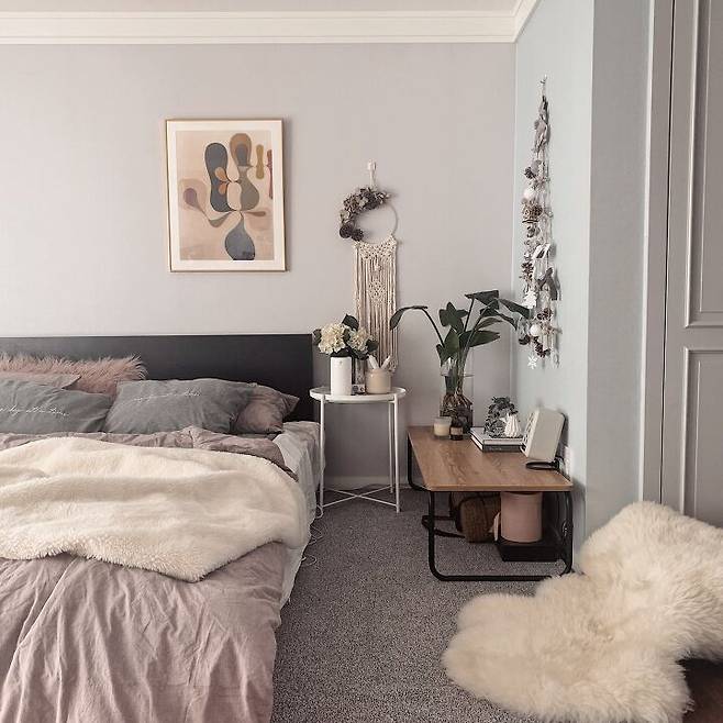 출처: <협탁><베개> 제품 정보 보러가기 (▲이미지 클릭)