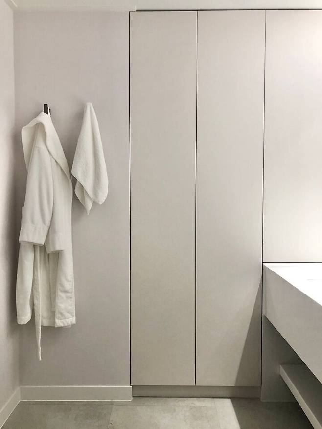 출처: 오늘의집 온라인 집들이 보러가기 (▲ 이미지 클릭)