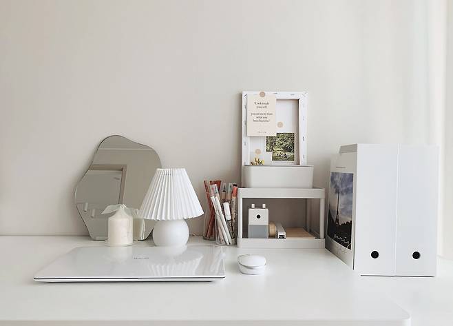 출처: <거울> <스탠드> 등 정보 보러가기 (▲이미지 클릭)