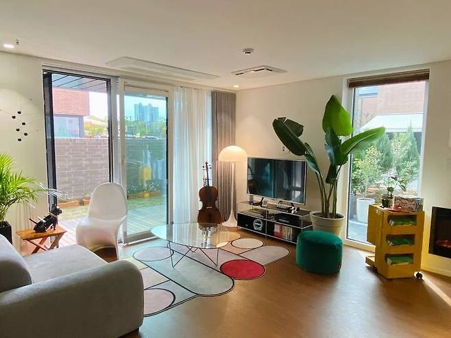 출처: <커피테이블> <스툴> 정보 보러가기 (▲ 이미지 클릭)