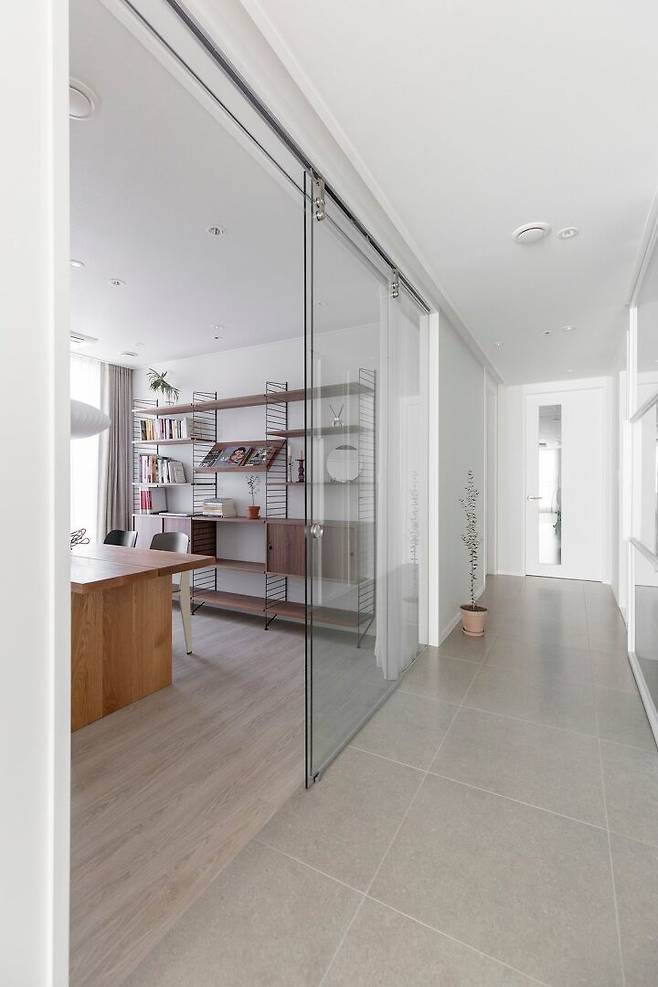 출처: 오늘의집 온라인 집들이 보러가기 (▲이미지 클릭)