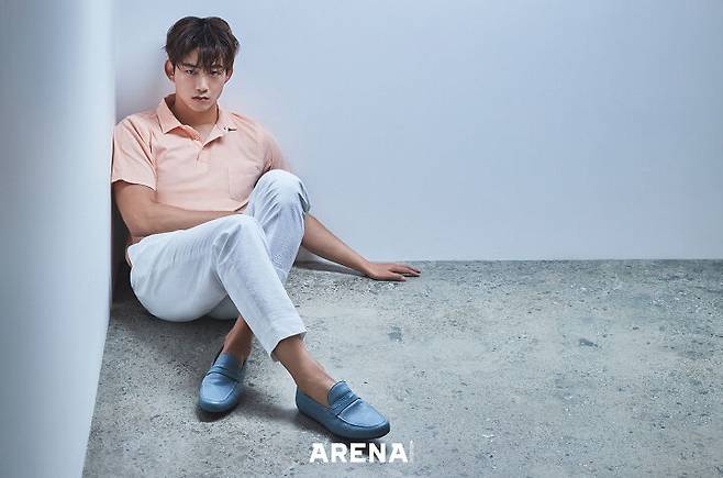 출처: 아레나 옴므 6월호