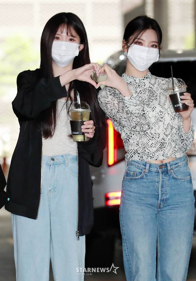 <font size=-1 color=#666699></font>