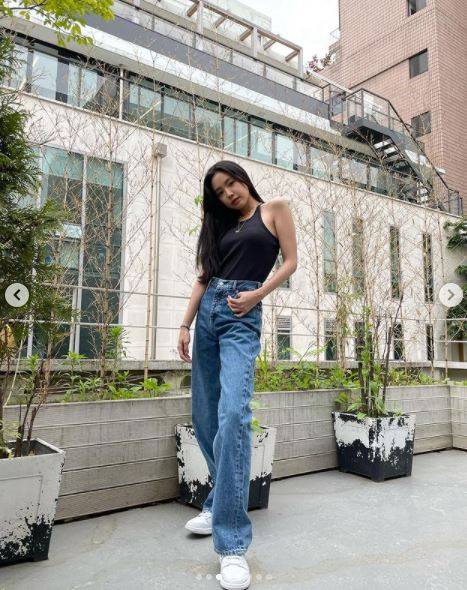 /사진=손나은 인스타그램