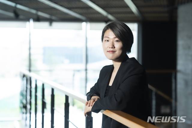 [서울=뉴시스]신찬양 PD. (사진=CJ ENM 제공) 2021.05.27. photo@newsis.com