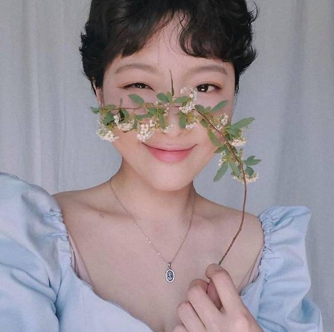 뷰티 크리에이터 새벽이 오늘(30일) 암 투병 끝 사망했다. /사진=김은하 대표 인스타그램