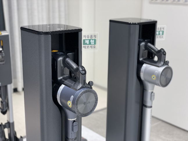 LG베스트샵 서초본점에서는 LG전자의 여러 제품들을 자유롭게 체험할 수 있었다. /사진=백유진 기자 byj@